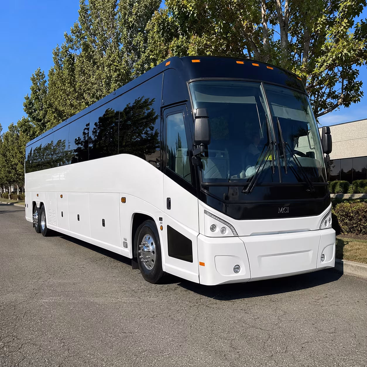 fall river 50 passenger charter bus