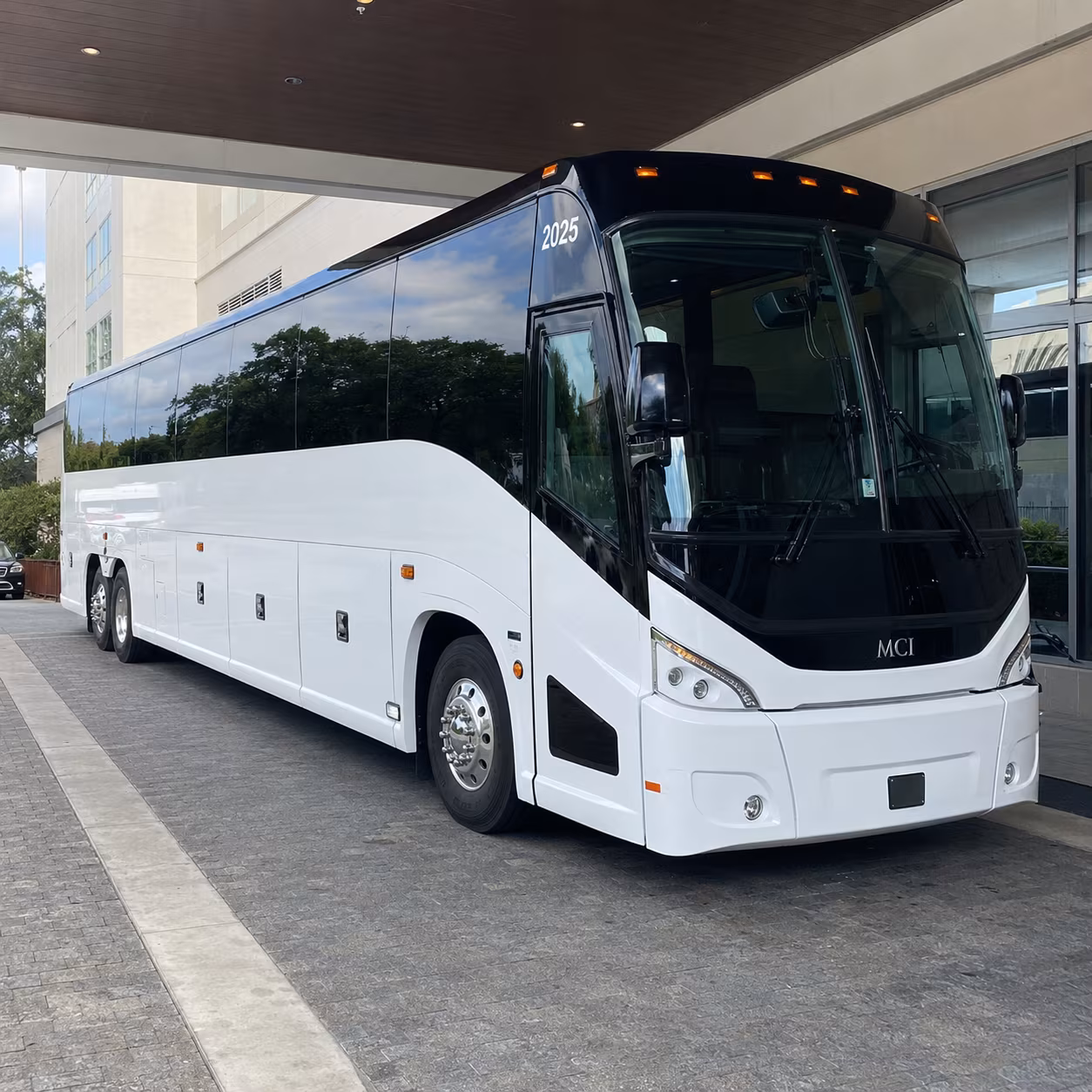 fall river 54 passenger charter bus